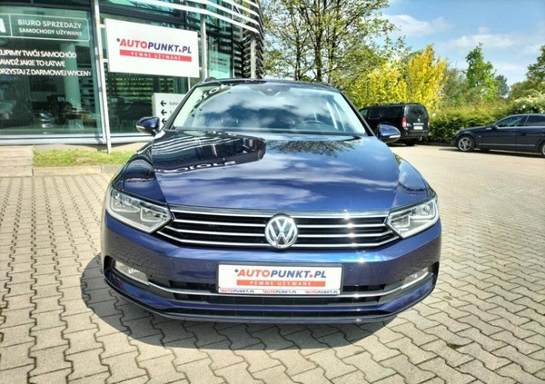 Volkswagen Passat cena 84900 przebieg: 133618, rok produkcji 2019 z Piotrków Kujawski małe 232